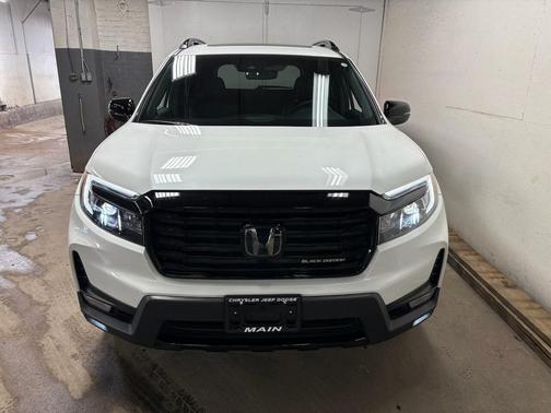 2025 Honda Passport AWD Black