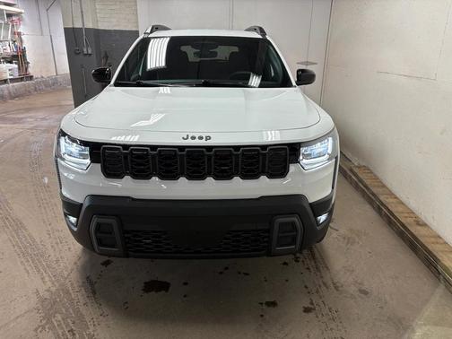 2026 Jeep Cherokee Laredo 4x4