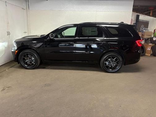 DB Black Clearcoat 2026 Dodge Durango GT Plus