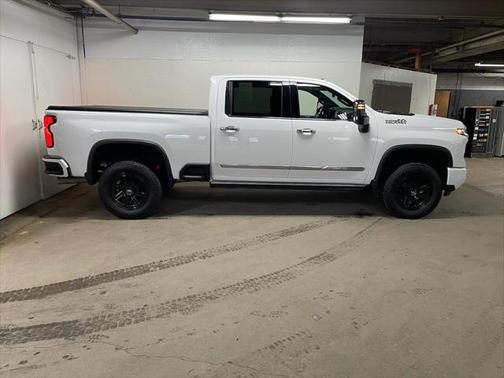2024 Chevrolet Silverado 2500 High Country