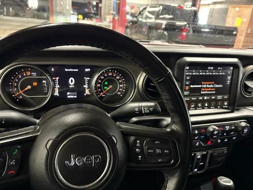 2022 Jeep Gladiator Willys 4x4