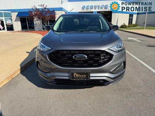 Carbonized Gray Metallic 2023 Ford Edge SE