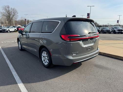 Ceramic Gray Clearcoat 2023 Chrysler Pacifica Touring L