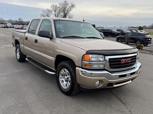 2005 GMC Sierra 1500 SLT Crew Cab