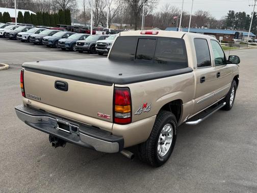 2005 GMC Sierra 1500 SLT Crew Cab