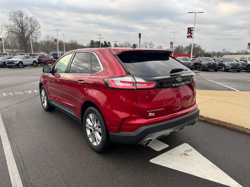 Rapid Red Metallic Tinted Clearcoat 2024 Ford Edge Titanium