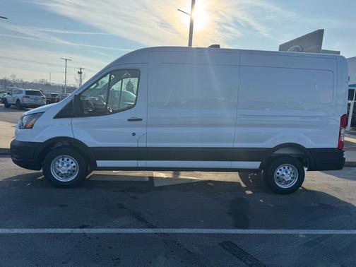 Oxford White 2026 Ford Transit-250 Base