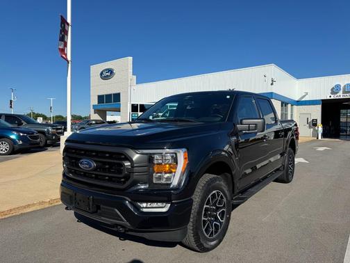 Agate Black Metallic 2023 Ford F-150 XLT