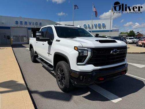 Summit White 2025 Chevrolet Silverado 2500 LTZ