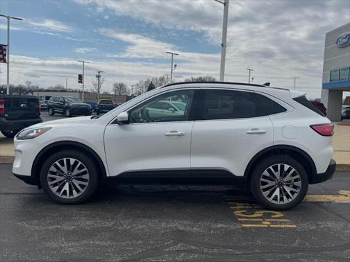 2022 Ford Escape Titanium