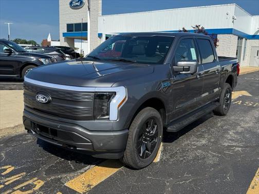 2025 Ford F-150 Lightning LARIAT