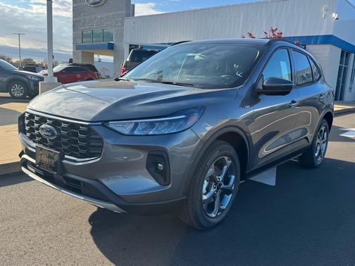 2026 Ford Escape ST-Line Select