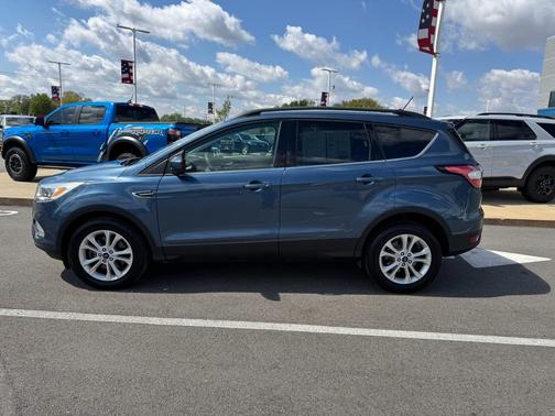 Blue Metallic 2018 Ford Escape SE