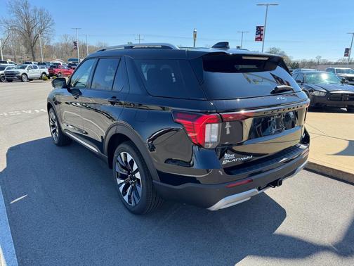 Agate Black Metallic 2026 Ford Explorer Platinum