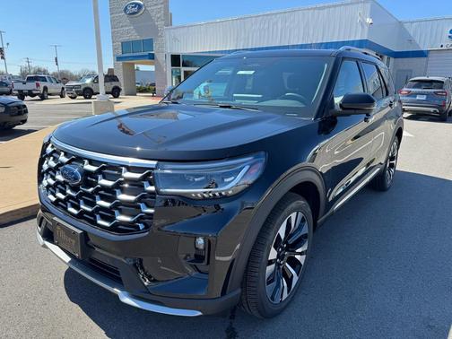 Agate Black Metallic 2026 Ford Explorer Platinum