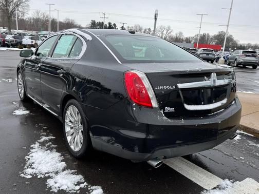 2011 Lincoln MKS Base