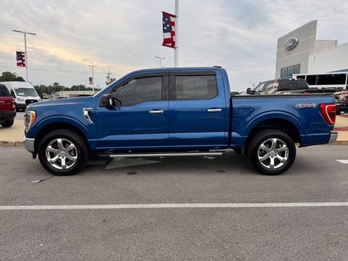 Atlas Blue Metallic 2022 Ford F-150 XLT