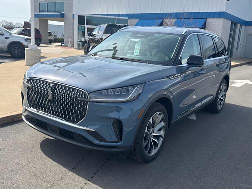 Whisper Blue Metallic Clearcoat 2026 Lincoln Aviator Premiere