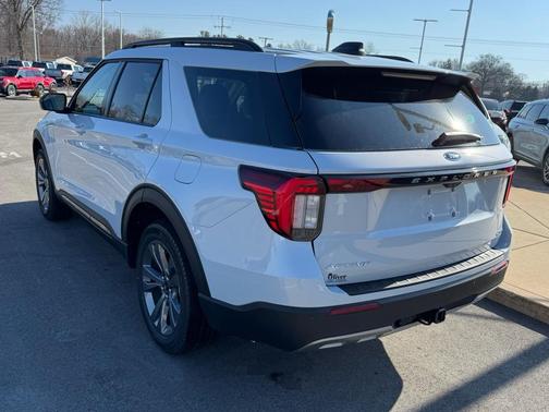 2026 Ford Explorer Active w/200A Pkg
