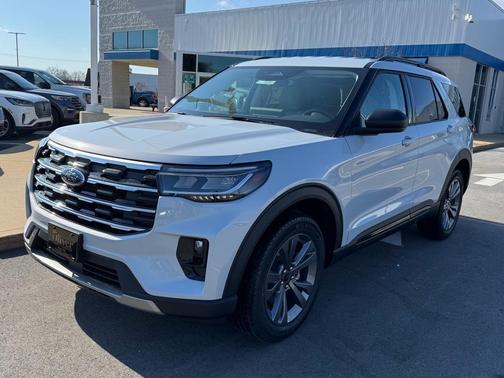 2026 Ford Explorer Active w/200A Pkg