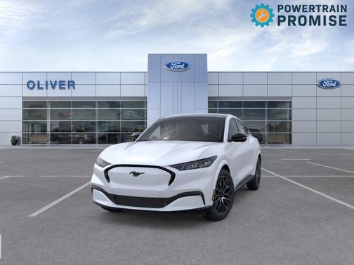 Star White Metallic Tri-Coat 2026 Ford Mustang Mach-E Premium