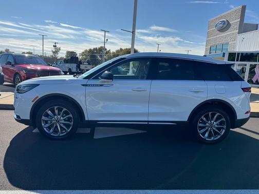 2022 Lincoln Corsair Standard