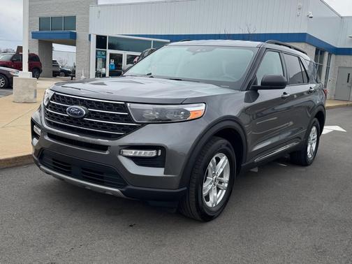 Carbonized Gray Metallic 2022 Ford Explorer XLT