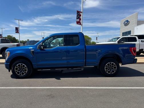 Atlas Blue Metallic 2022 Ford F-150 XLT