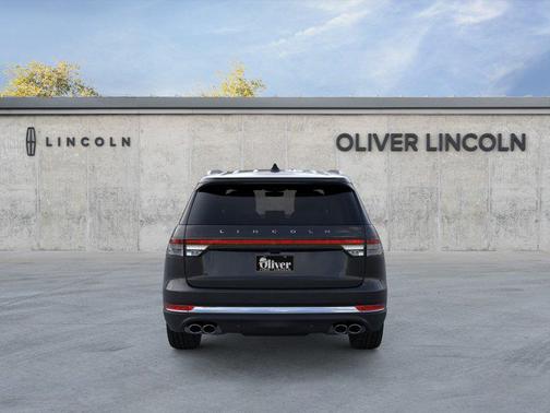 Infinite Black Metallic Clearcoat 2026 Lincoln Aviator Premiere