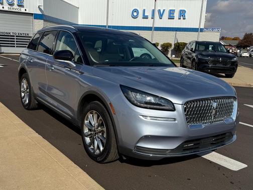 2022 Lincoln Corsair Standard