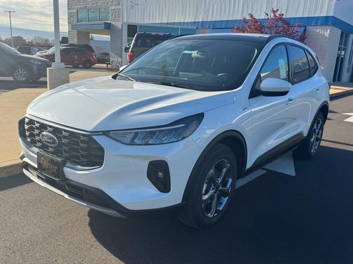 2026 Ford Escape ST-Line Select