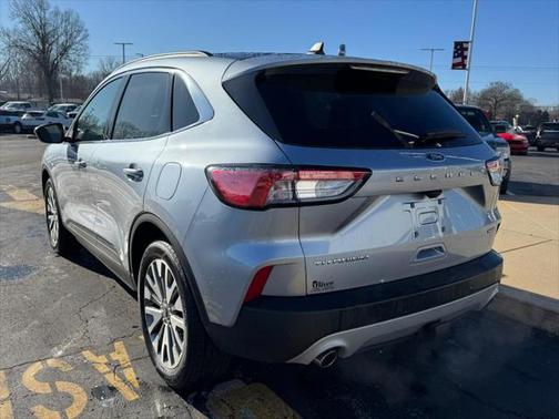 2022 Ford Escape Titanium