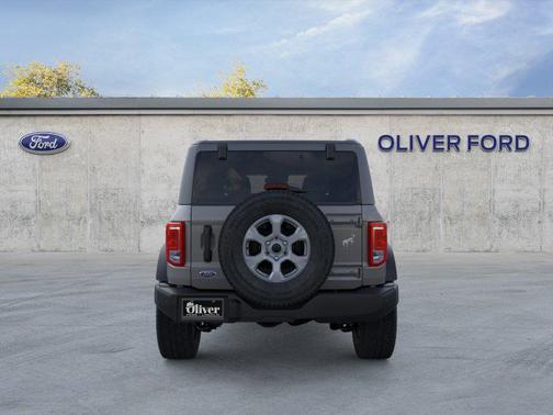 Carbonized Gray Metallic 2026 Ford Bronco Big Bend
