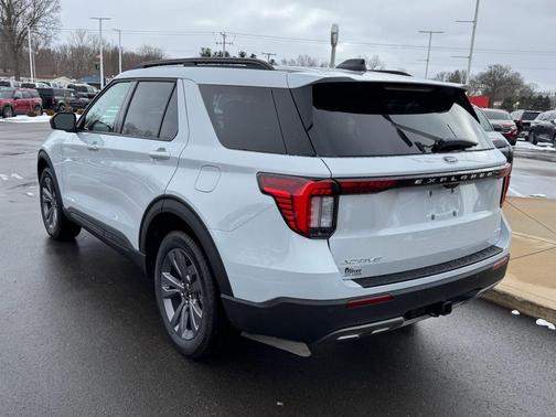 2026 Ford Explorer Active w/200A Pkg