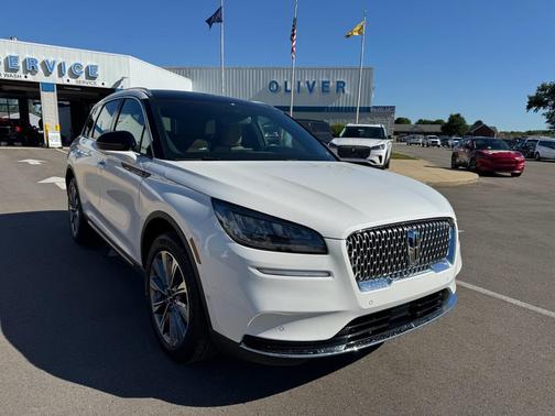 Pristine White Metallic Tri-Coat 2022 Lincoln Corsair Reserve