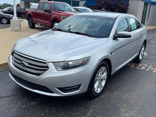 2018 Ford Taurus SEL