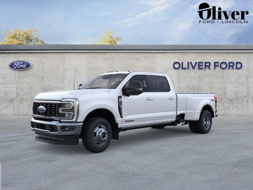Star White Metallic Tri-Coat 2026 Ford F-350 Lariat