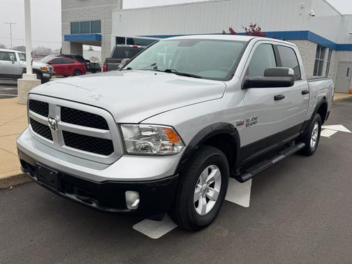 2018 RAM 1500 SLT