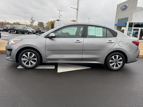 2023 Kia Rio S