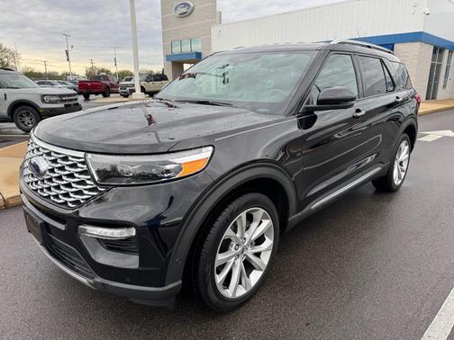 Agate Black Metallic 2022 Ford Explorer Platinum