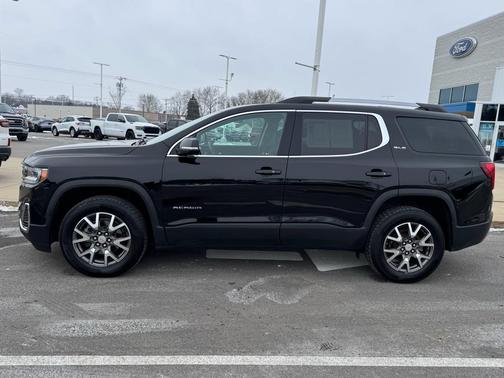 2023 GMC Acadia FWD SLE