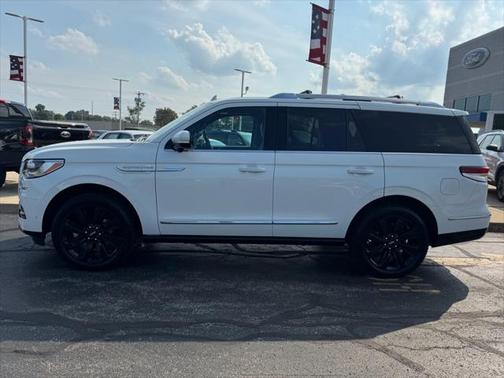 2023 Lincoln Navigator Reserve