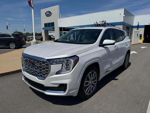 White Frost Tricoat 2023 GMC Terrain Denali