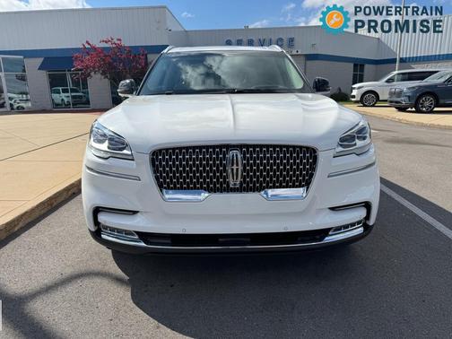 Pristine White Metallic Tri-Coat 2022 Lincoln Aviator Reserve AWD