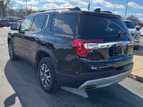 2023 GMC Acadia AWD SLE