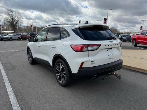 Star White Metallic Tri-Coat 2022 Ford Escape SEL