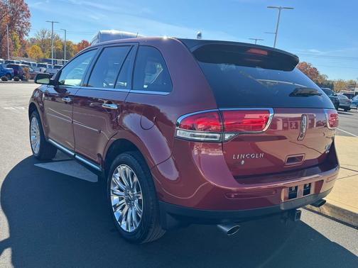 2014 Lincoln MKX Base