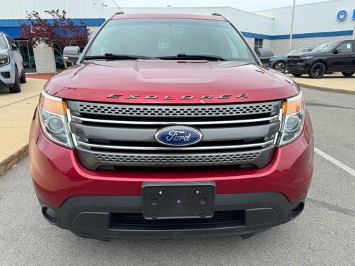 Ruby Red Metallic Tinted Clearcoat 2015 Ford Explorer XLT
