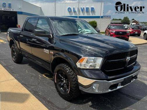 2017 RAM 1500 SLT