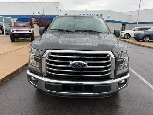 Ruby Red Metallic Tinted Clearcoat 2016 Ford F-150 XLT